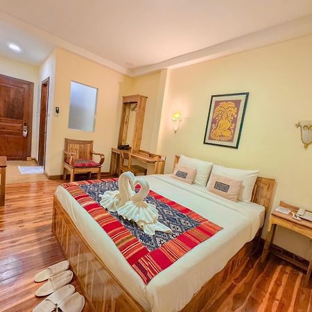 Luang Phasouk Hotel Luang Prabang Bagian luar foto
